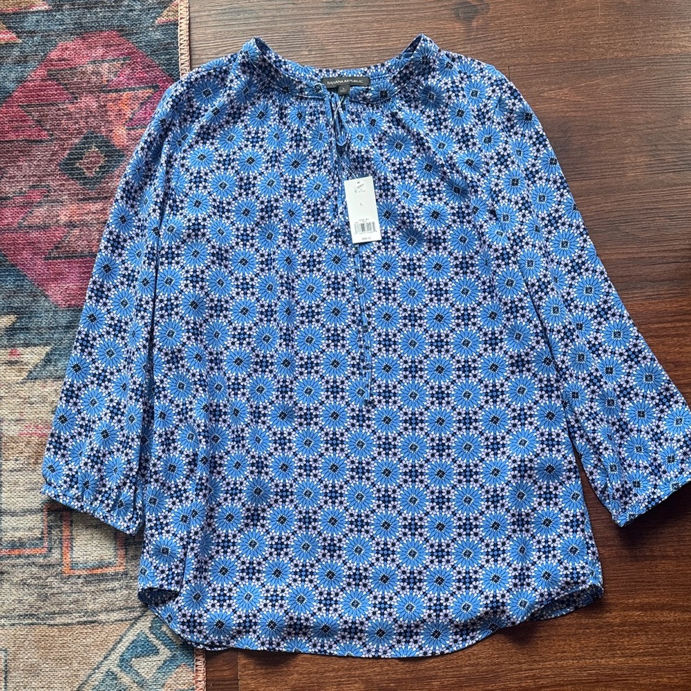 BANANA REPUBLIC - NWT blouse